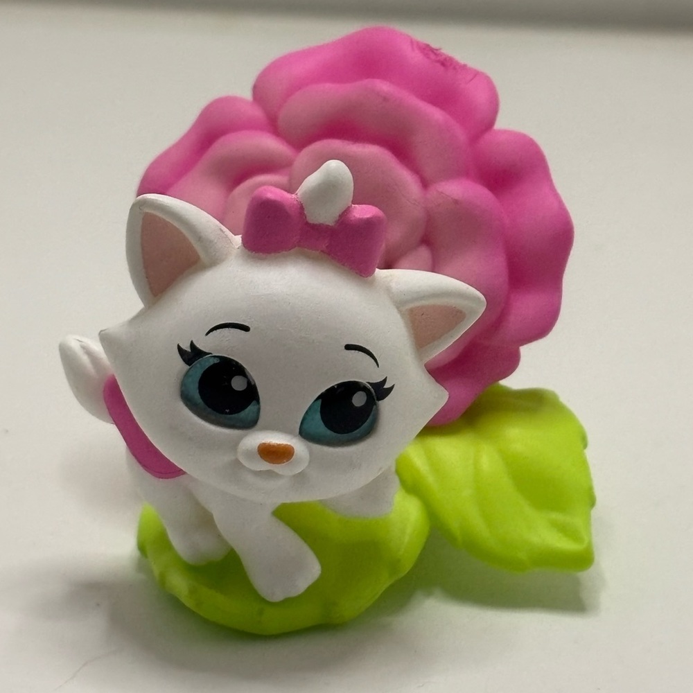 Pink & White Floral Kitty Play Figure - Kids Action Toy
